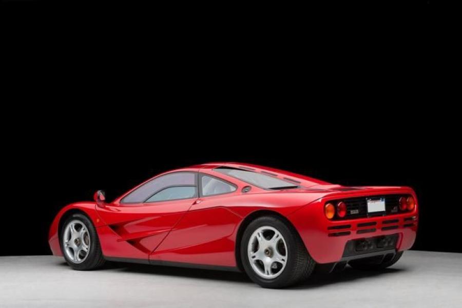  McLaren F1 for Michael Andretti 1997 года  (фото 2 из 15)